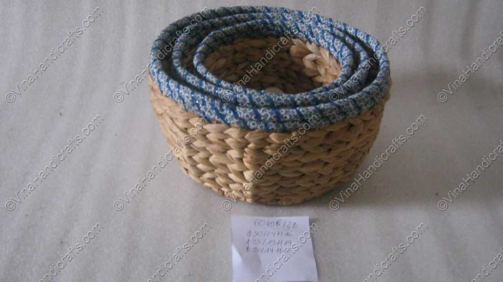 Rổ bèo đan quấn vải xanh VNH0036